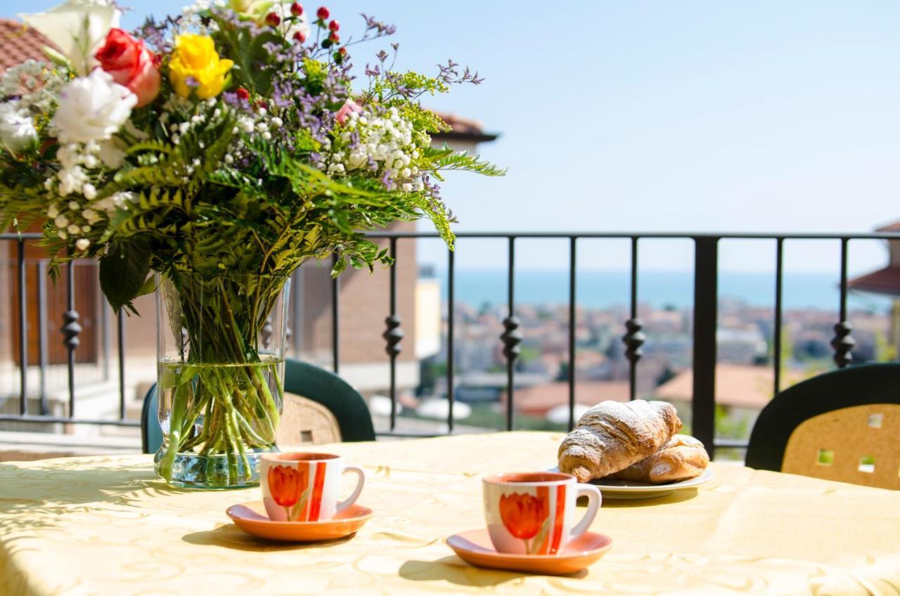 Residence Il Borgo Торторето Экстерьер фото