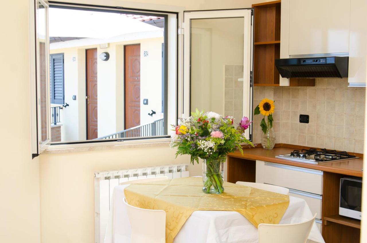 Residence Il Borgo Торторето Экстерьер фото