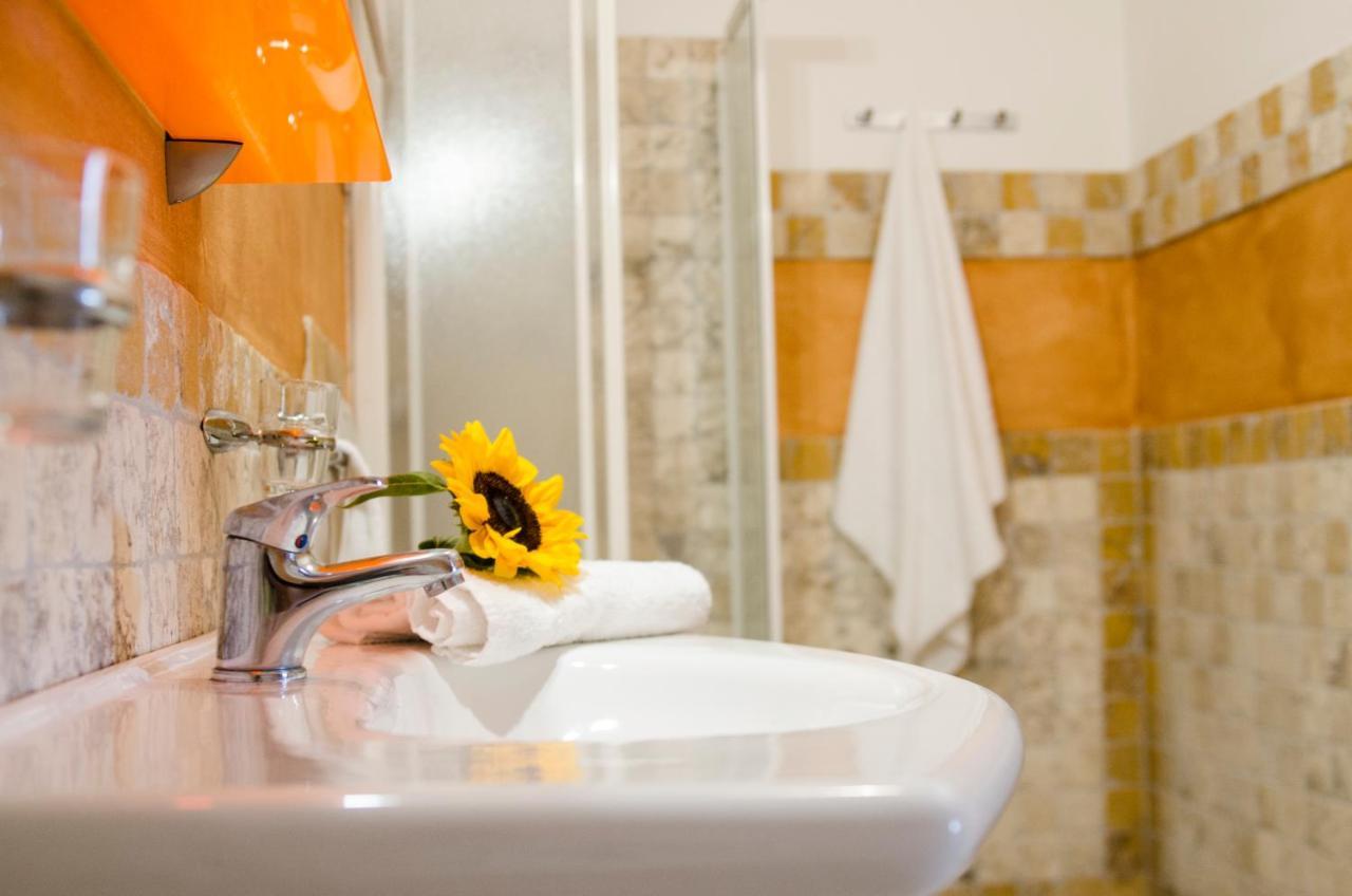 Residence Il Borgo Торторето Экстерьер фото