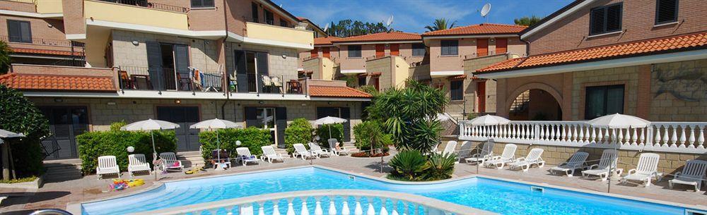 Residence Il Borgo Торторето Экстерьер фото
